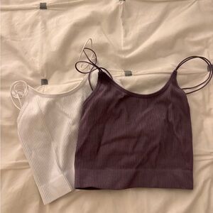 White and purple seamless ribbed cami tank - Aritzia Sunday best